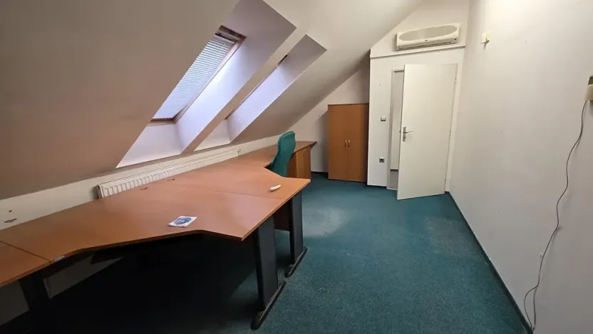 Pronájem kanceláře, Brno, Bieblova, 273 m2