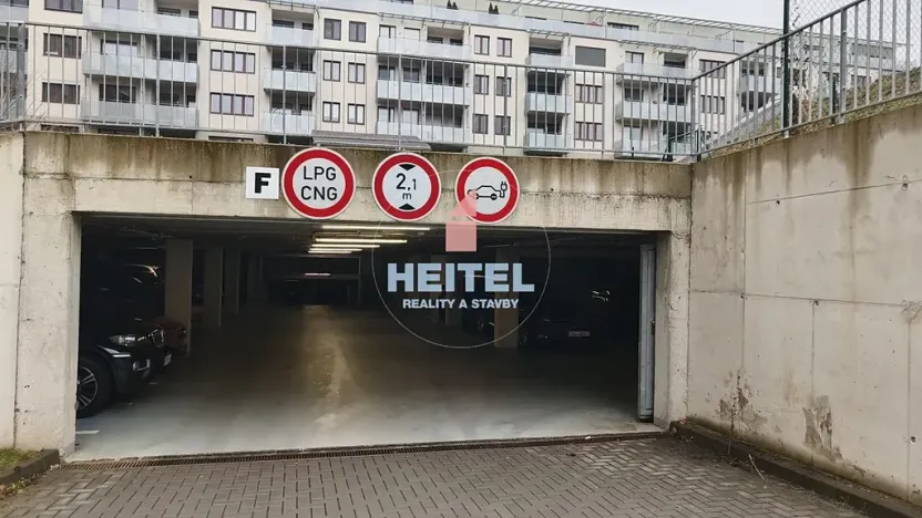 Pronájem garážového stání, Olomouc, Camilla Sitteho, 19 m2