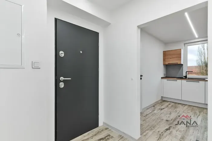 Prodej bytu 3+1, Mělnické Vtelno, Sídliště Střed, 107 m2