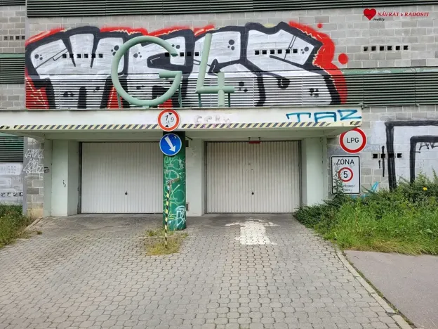 Pronájem garáže, Olomouc, Okružní, 14 m2