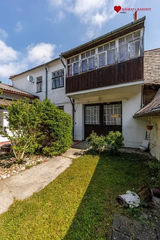 Prodej rodinného domu, Cholina, 333 m2