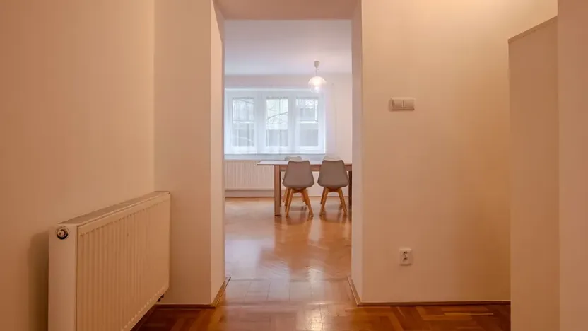 Pronájem bytu 2+1, Poděbrady, Hakenova, 51 m2