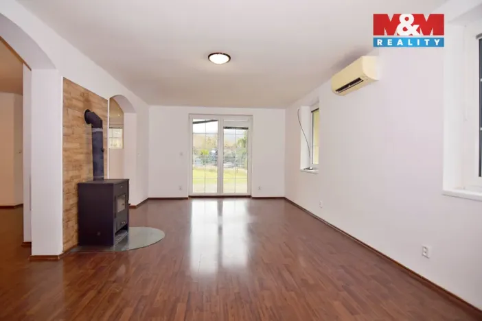 Pronájem rodinného domu, Velké Březno, Tovární, 233 m2