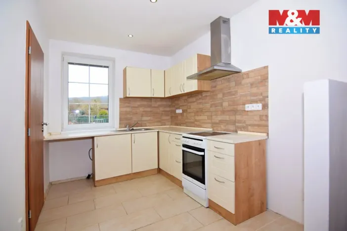 Pronájem rodinného domu, Velké Březno, Tovární, 233 m2