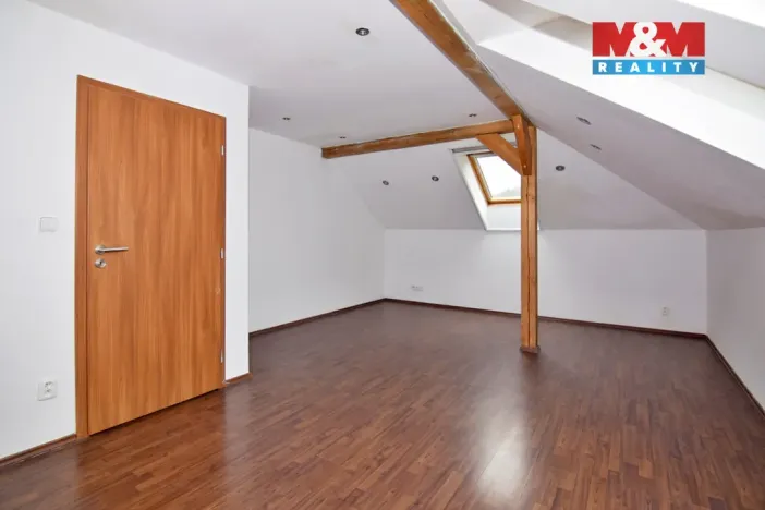 Pronájem rodinného domu, Velké Březno, Tovární, 233 m2