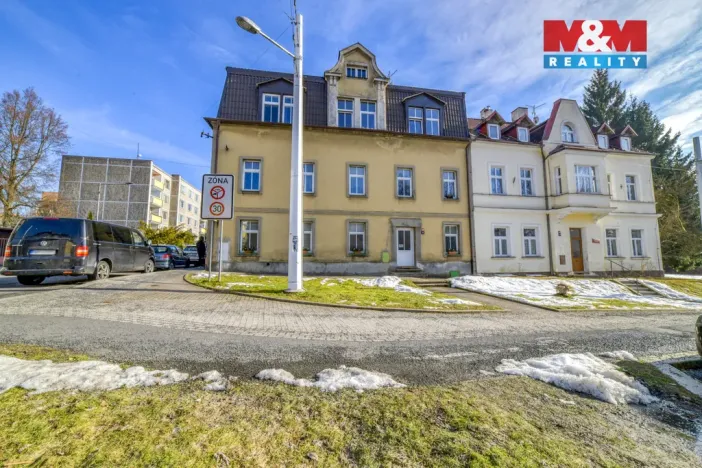 Prodej bytu 2+kk, Mariánské Lázně, Husova, 48 m2