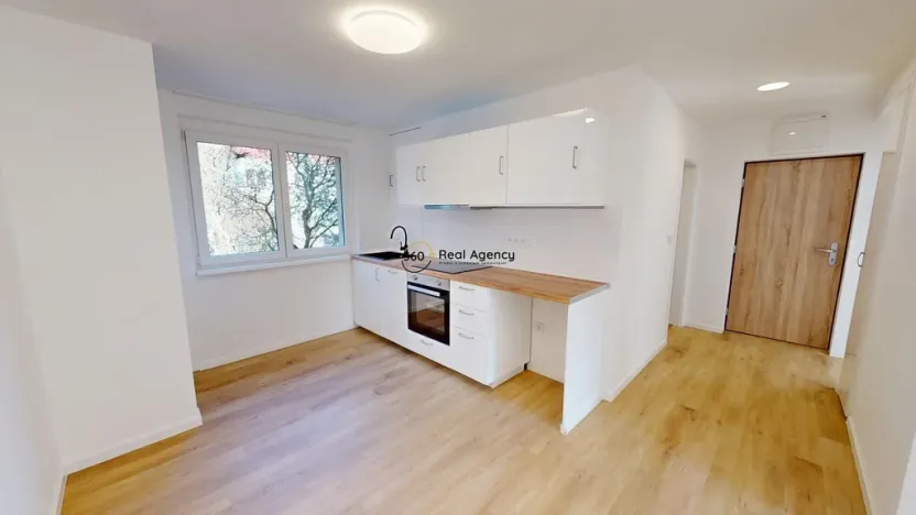 Pronájem bytu 2+1, Praha - Letňany, Vamberská, 54 m2