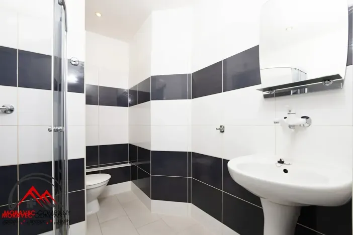 Pronájem bytu 2+1, Vrbno pod Pradědem, nám. Sv. Michala, 59 m2