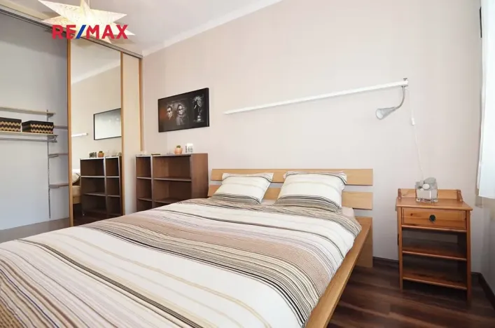 Pronájem bytu 2+kk, Praha - Košíře, Plzeňská, 41 m2