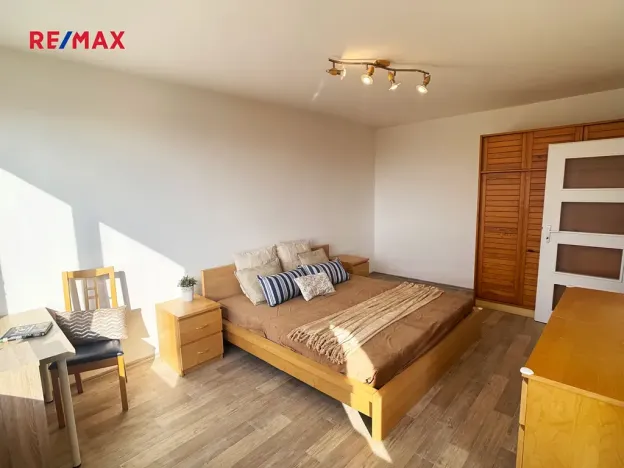 Pronájem bytu 1+kk, Praha - Chodov, Valentova, 29 m2