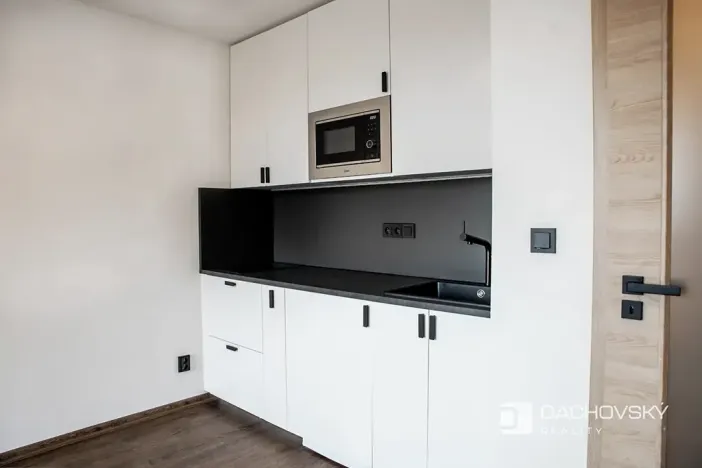 Prodej bytu 1+kk, Pardubice, Lidmily Malé, 30 m2