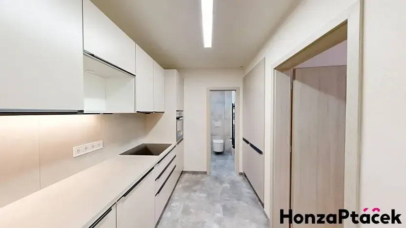 Pronájem bytu 2+kk, Praha - Holešovice, Schnirchova, 63 m2