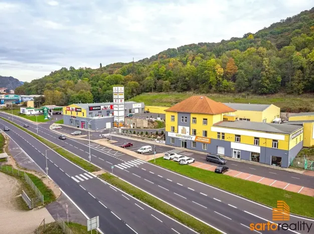 Pronájem obchodního prostoru, Ústí nad Labem, Žižkova, 240 m2