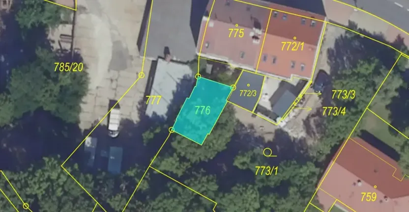 Dražba pozemku, Praha, 82 m2