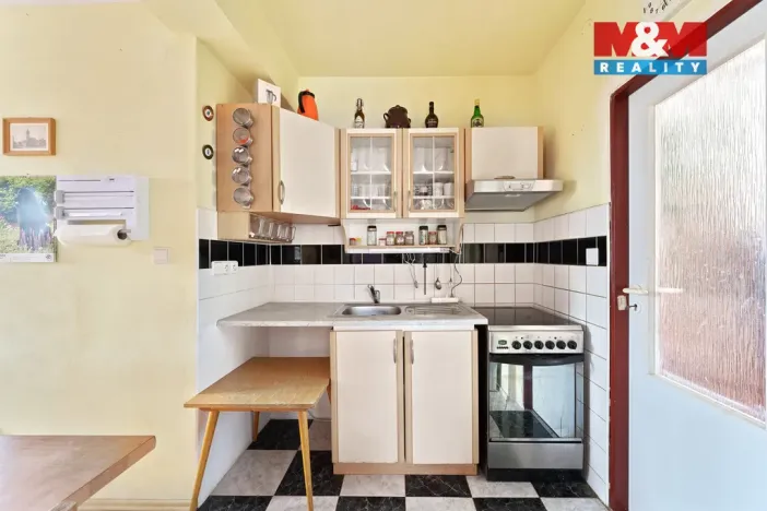 Pronájem bytu 2+1, Děčín - Děčín II-Nové Město, Lužická, 71 m2