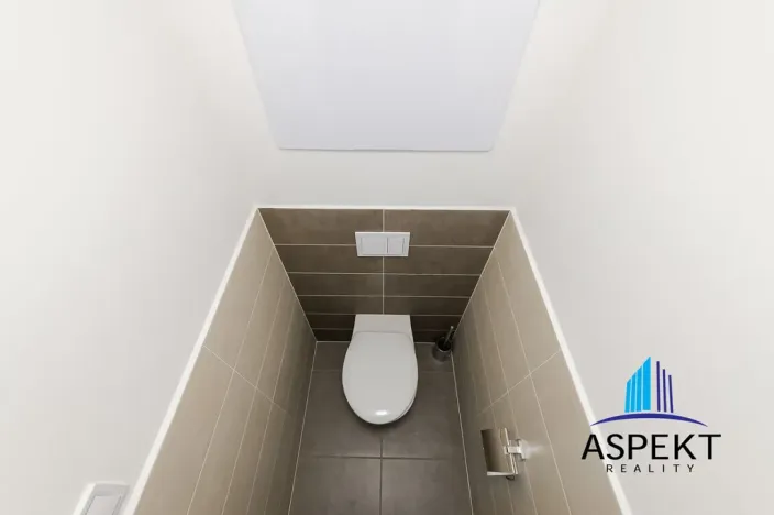 Pronájem bytu 2+kk, Praha, Formanská, 42 m2