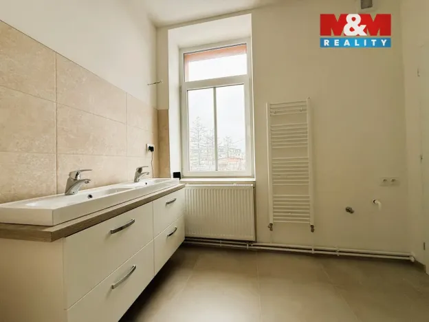 Prodej bytu 3+1, Jablonec nad Nisou, Nákladní, 72 m2