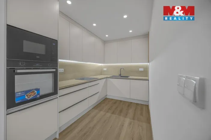 Prodej bytu 4+kk, Nymburk, Topolová, 87 m2