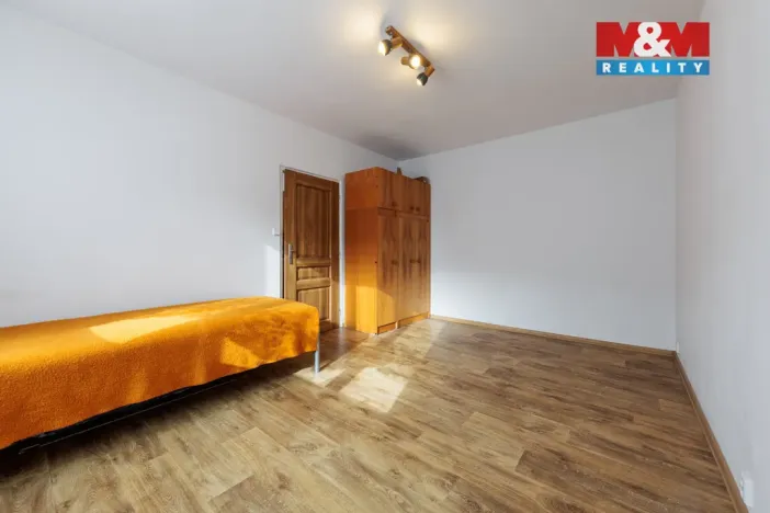 Prodej bytu 1+1, Karlovy Vary - Drahovice, Maďarská, 37 m2