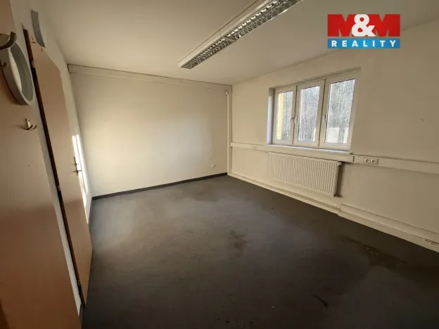 Pronájem kanceláře, Jablunkov, Žihla, 200 m2