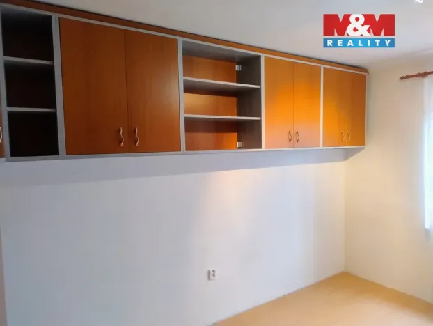 Prodej bytu 2+1, Břidličná, Komenského, 58 m2