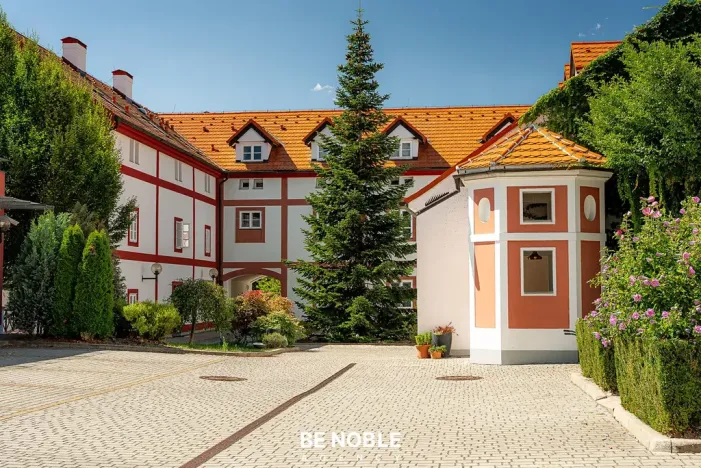 Prodej bytu 6+kk a větší, Praha - Břevnov, Kukulova, 230 m2