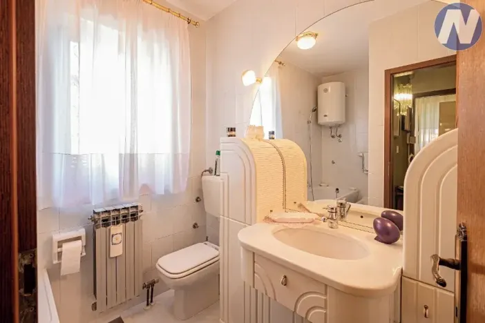 Prodej rodinného domu, Medulin, Chorvatsko, Dvorine, 155 m2