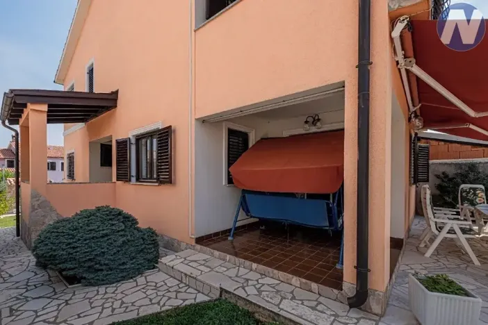 Prodej rodinného domu, Medulin, Chorvatsko, Dvorine, 155 m2