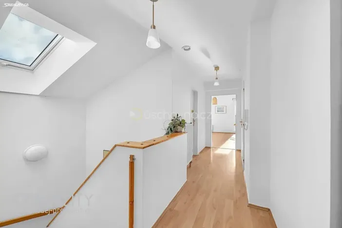 Prodej bytu 4+kk, Praha - Zbraslav, Jaromíra Vejvody, 187 m2