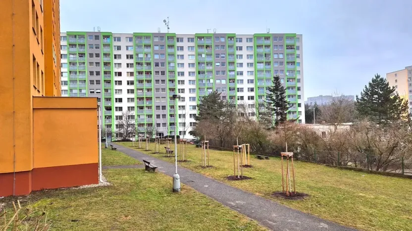 Pronájem bytu 3+1, Praha - Modřany, Vokrojova, 73 m2