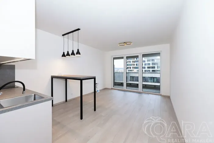 Pronájem bytu 1+kk, Praha - Hloubětín, Poděbradská, 32 m2