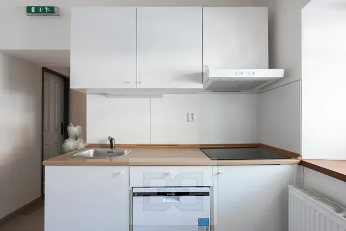 Pronájem bytu 1+1, Karlštejn, 27 m2