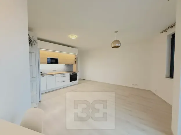 Pronájem bytu 2+kk, Praha - Modřany, Komořanská, 52 m2