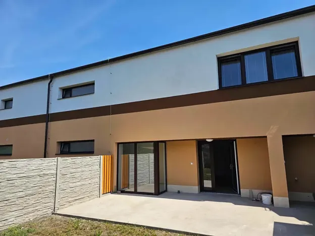 Pronájem bytu 1+kk, Chlumec nad Cidlinou, 45 m2