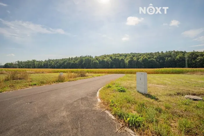 Prodej pozemku pro bydlení, Stavenice, 740 m2