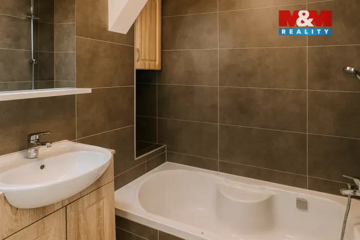 Pronájem bytu 2+kk, Ostrava - Přívoz, Terezy Novákové, 38 m2