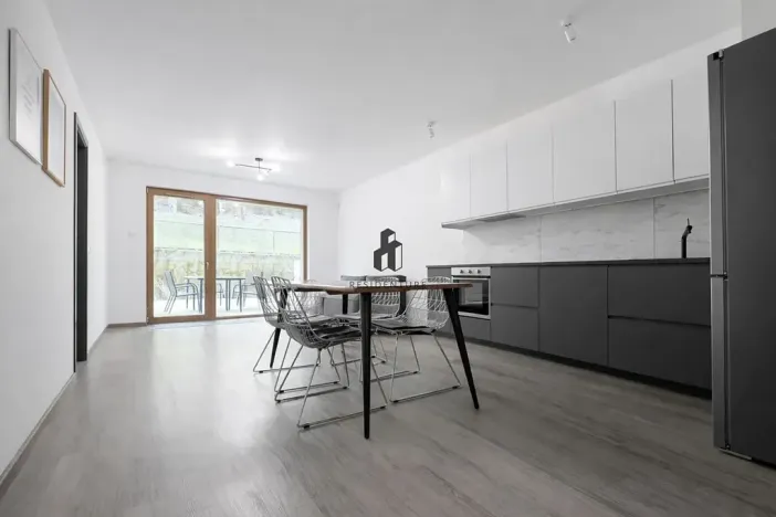 Pronájem bytu 2+kk, Praha - Košíře, Naskové, 62 m2