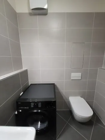 Pronájem bytu 1+kk, Praha - Třebonice, Thomasova, 29 m2