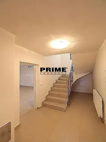 Pronájem rodinného domu, Průhonice, Pod Valem II., 280 m2
