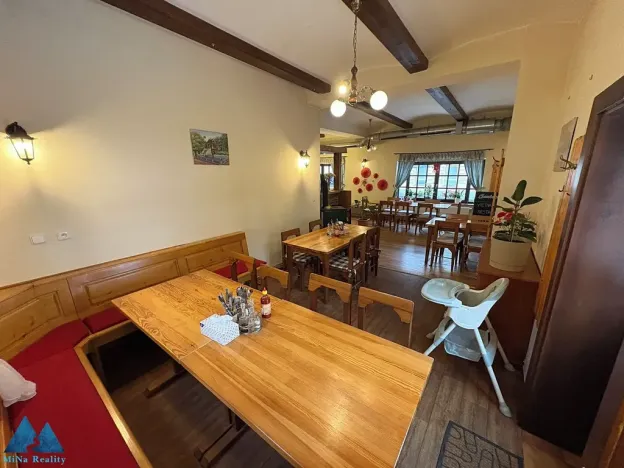 Pronájem restaurace, Horní Maršov, Třída Josefa II., 320 m2