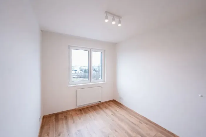 Pronájem bytu 2+kk, Praha - Strašnice, Strančická, 44 m2