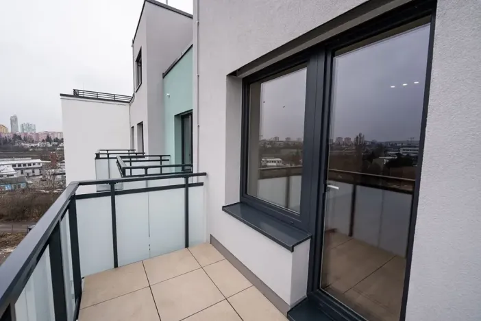 Pronájem bytu 2+kk, Praha - Strašnice, Strančická, 44 m2