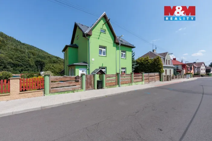 Prodej rodinného domu, Hroznětín, ČSA, 240 m2