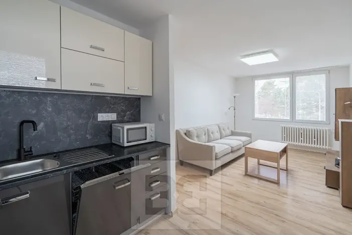 Pronájem bytu 2+kk, Praha - Troja, 40 m2