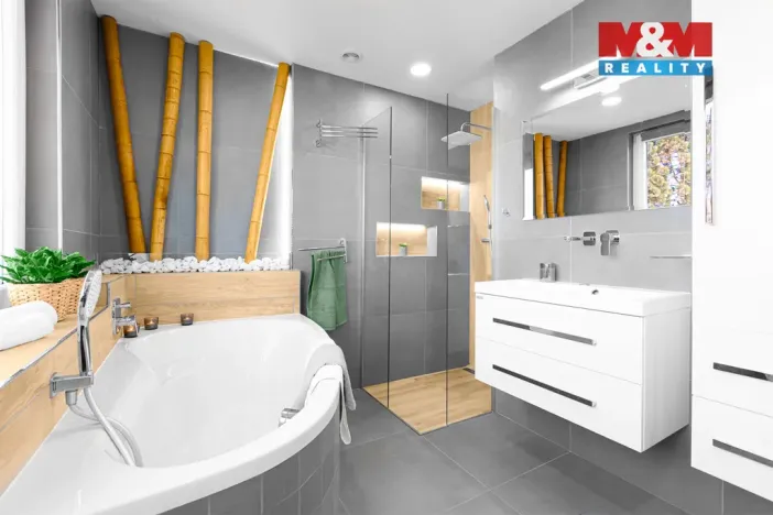 Prodej bytu 3+1, Tábor, Trocnovská, 80 m2