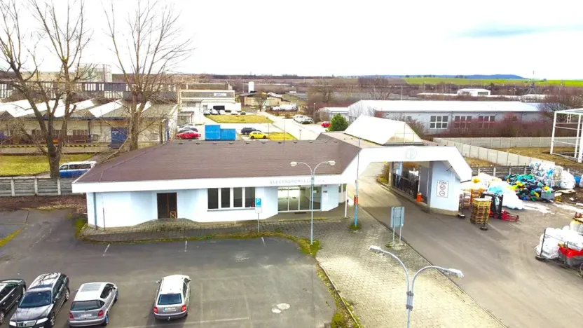 Pronájem skladu, Louny, Postoloprtská, 200 m2