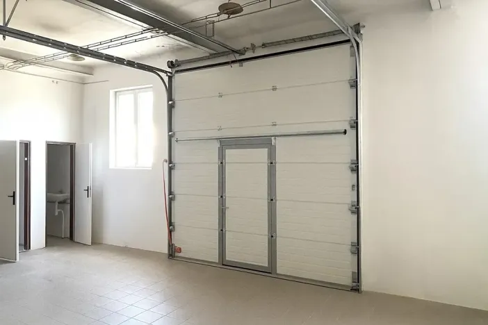 Pronájem skladu, Louny, Postoloprtská, 202 m2