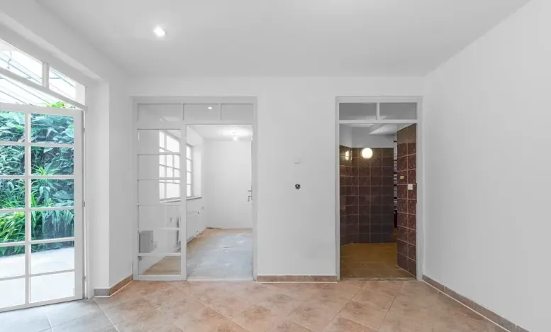 Pronájem kanceláře, Praha - Smíchov, Radlická, 124 m2