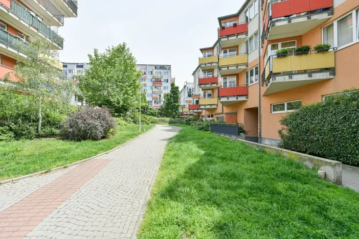 Pronájem bytu 1+kk, Praha - Vysočany, Poděbradská, 36 m2