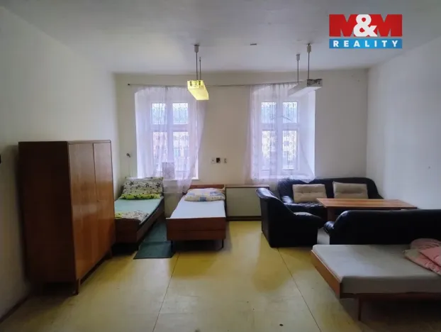 Prodej restaurace, Budišov nad Budišovkou, náměstí Republiky, 510 m2